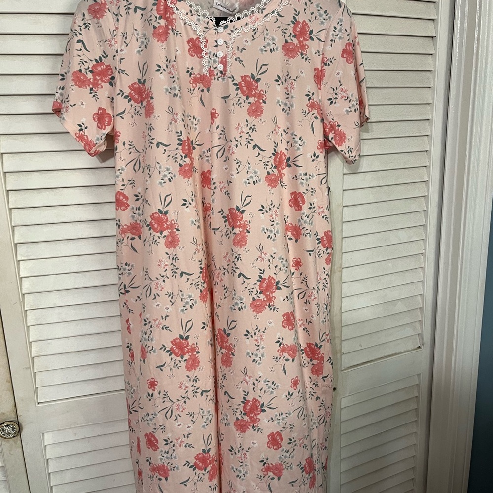 SELLING CATHERINE MALANDRINO NIGHTGOWN SIZE LARGE NWT FLORAL COLOR SHORT SLEEVE - Picture 7 of 12